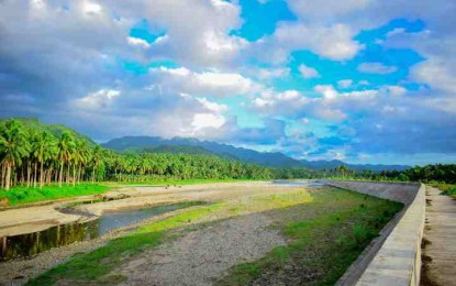 <p><strong>GOVERNMENT-FUNDED.</strong> The recently completed Department of Interior and Local Government (DILG)-funded flood control project in Mahaplag, Leyte. <em>(Photo courtesy of DILG)</em></p>